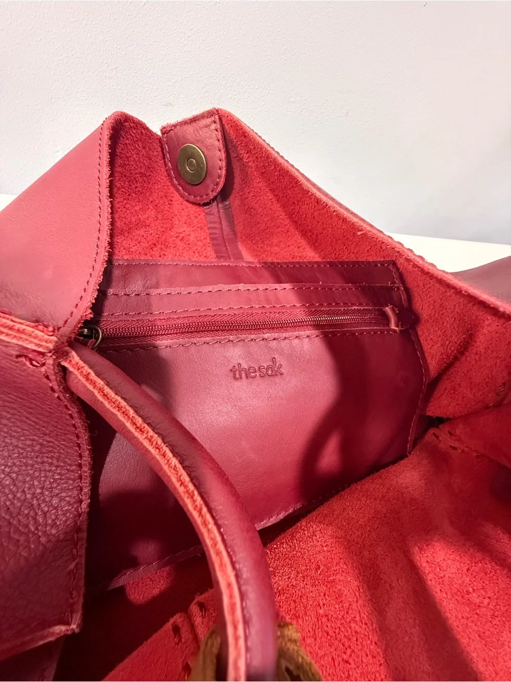The Sak ~ Los Feliz Large Tote in Crimson Hobo like new! - Picture 10 of 17